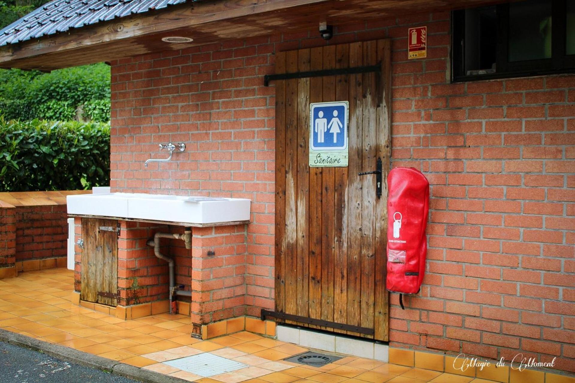 Camping La Sabliere Saint-Jans-Cappel ภายนอก รูปภาพ